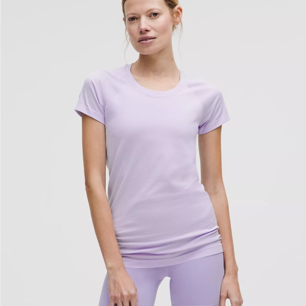 lululemon athletica Light Purple Short Sleeve Tee
